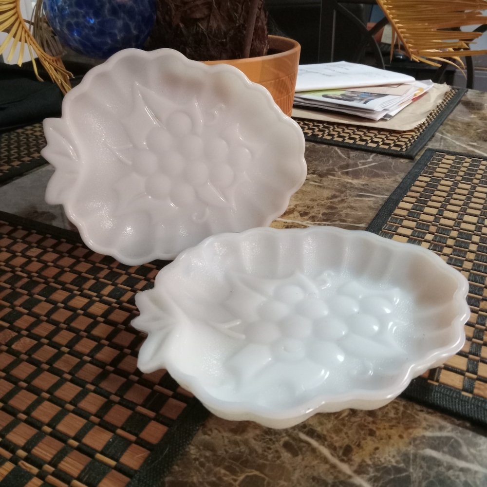 2 vintage 1950s milk glass grape pattern dish